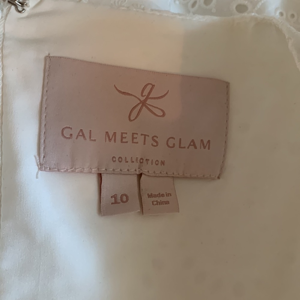 Gal Meets Glam Blythe Scalloped Dress - Picture 8 of 8